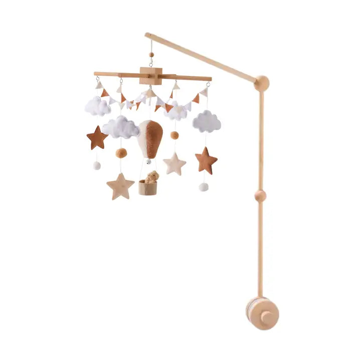 Handgefertigtes Baby-Mobile – Heißluftballon | Filz & Holz