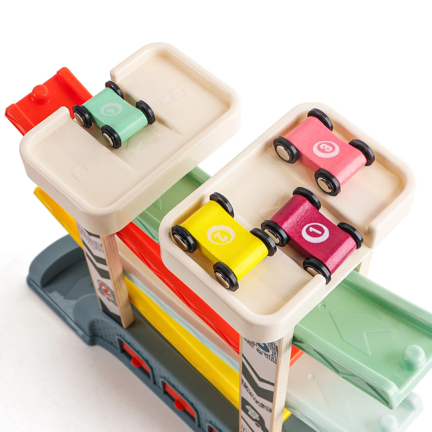 Autorennstrecke - Montessori