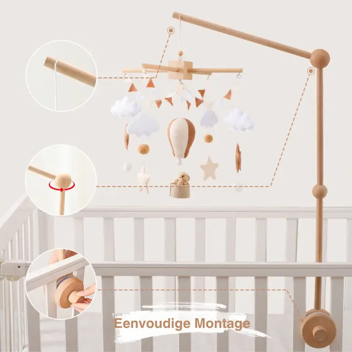 Handgefertigtes Baby-Mobile – Heißluftballon | Filz & Holz